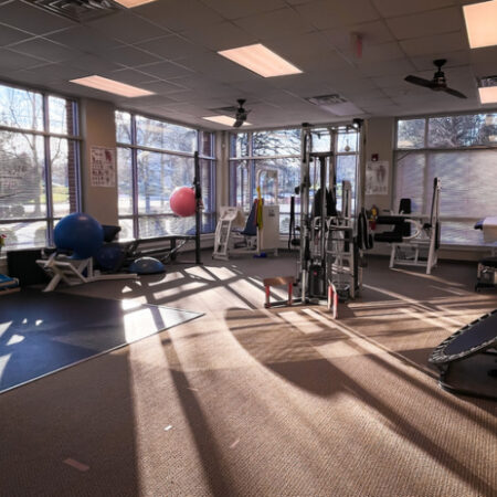 Inside-SportsCare-Physical-Therapy-Suwanee-Duluth